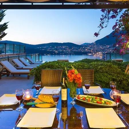 Sleeps 8 With Pool Air Con And Wifi Villa *