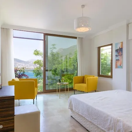 Sleeps 8 With Pool Air Con And Wifi *